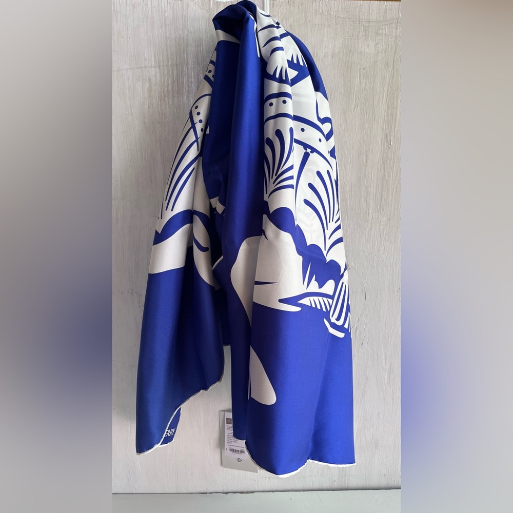 BURBERRY EKD Silk Scarf- Knight - Picture 4 of 10